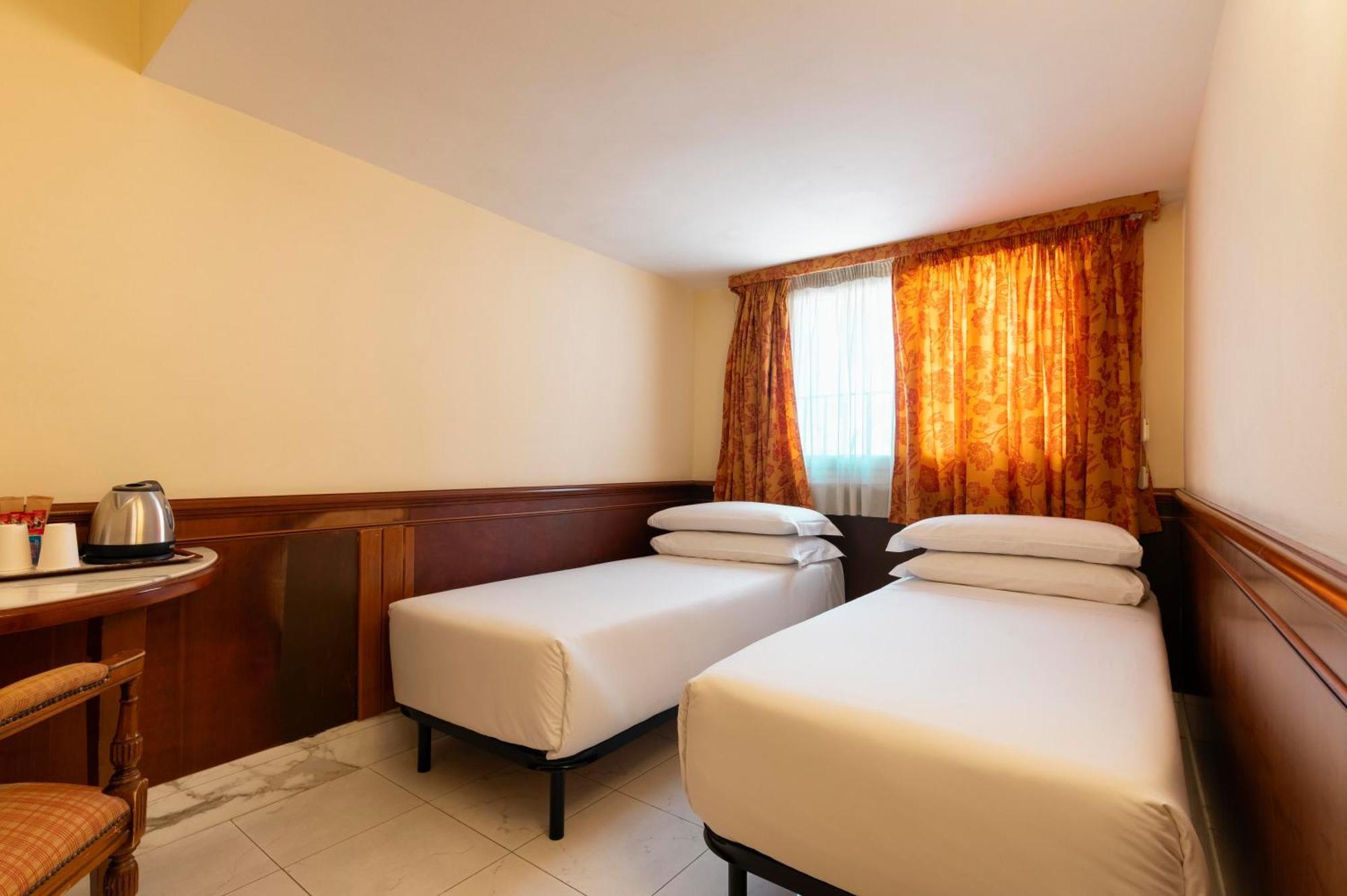 Hiberia Hotel