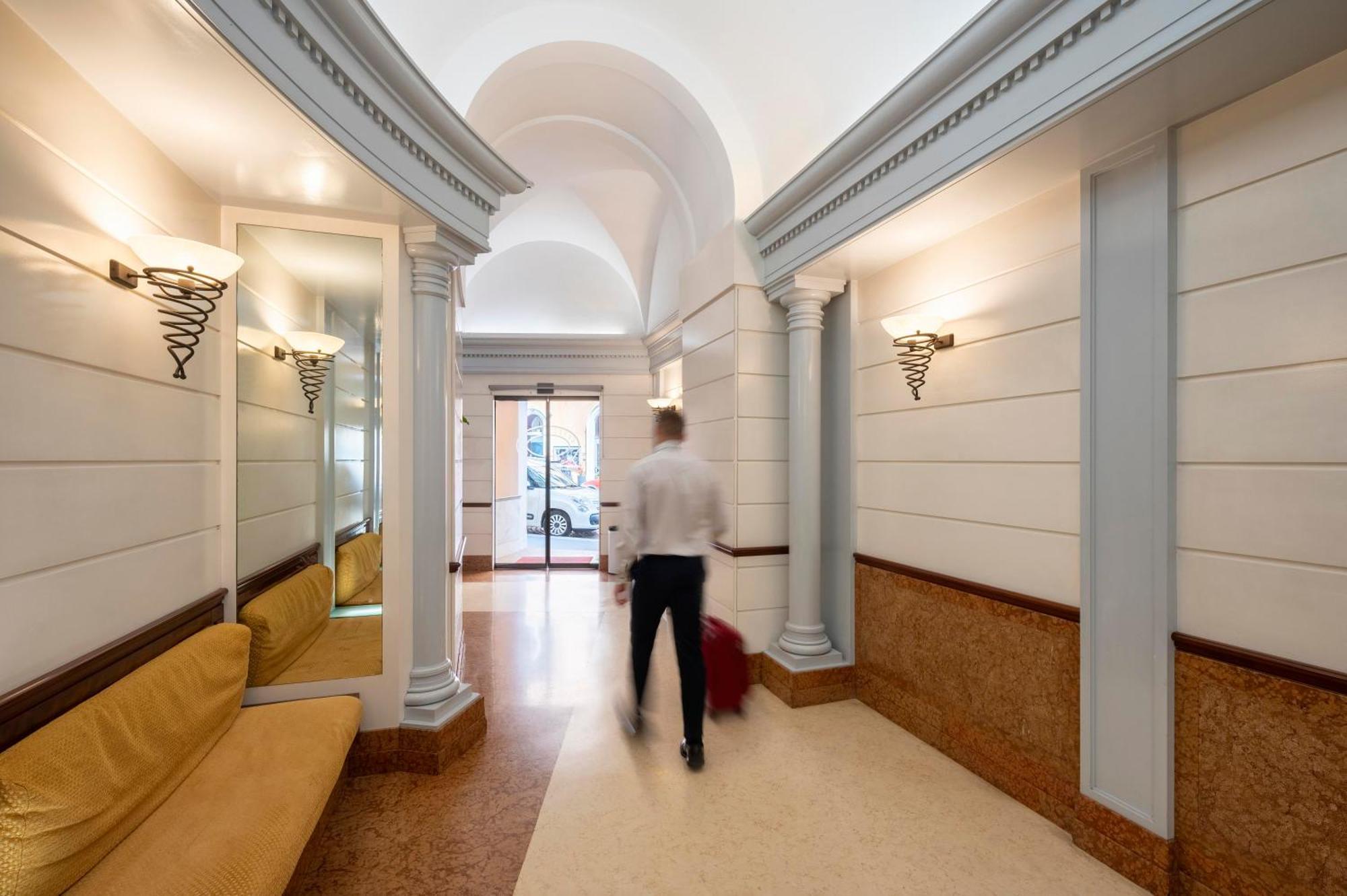 Hiberia Hotel 3*