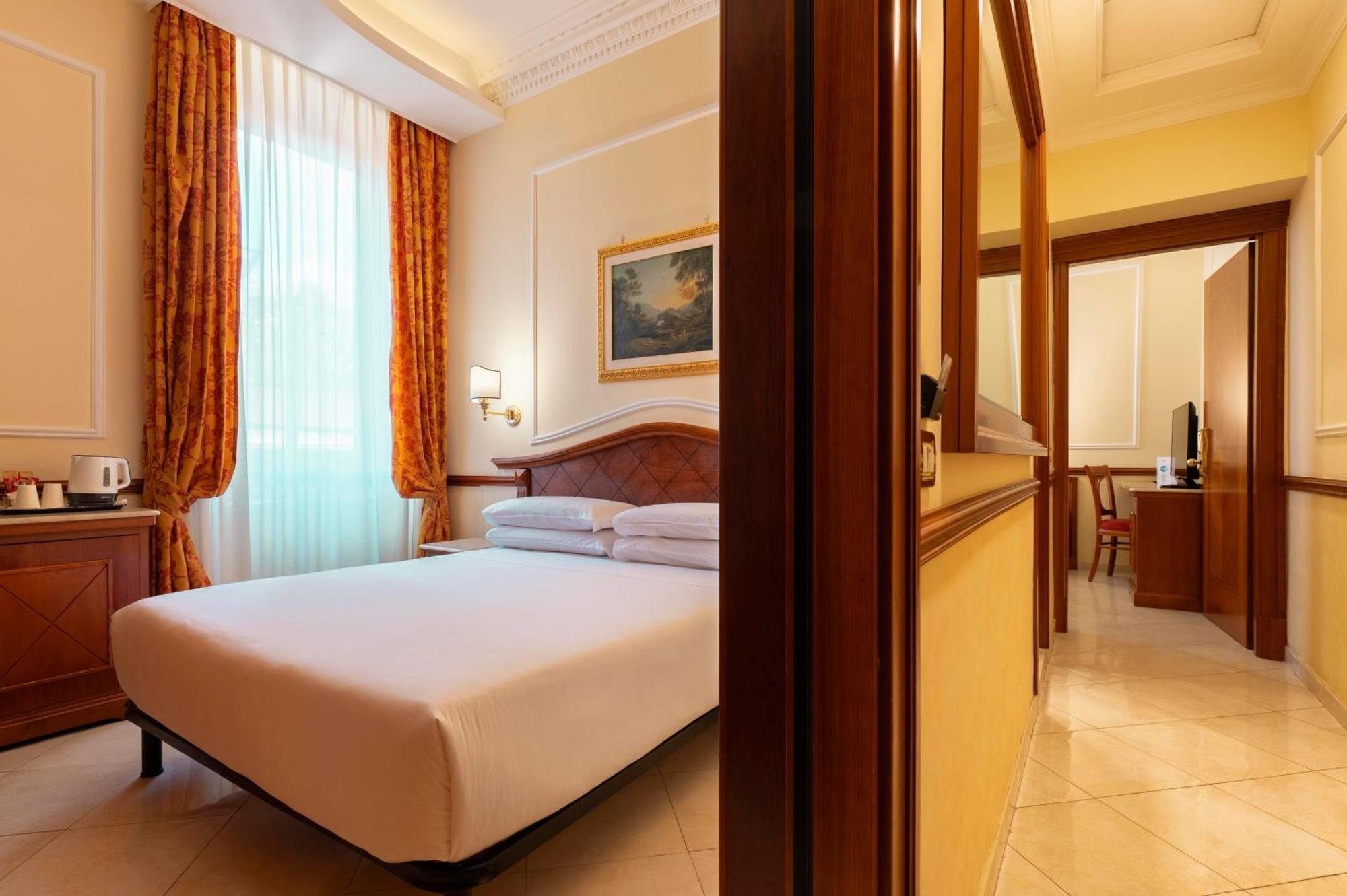Hiberia Hotel