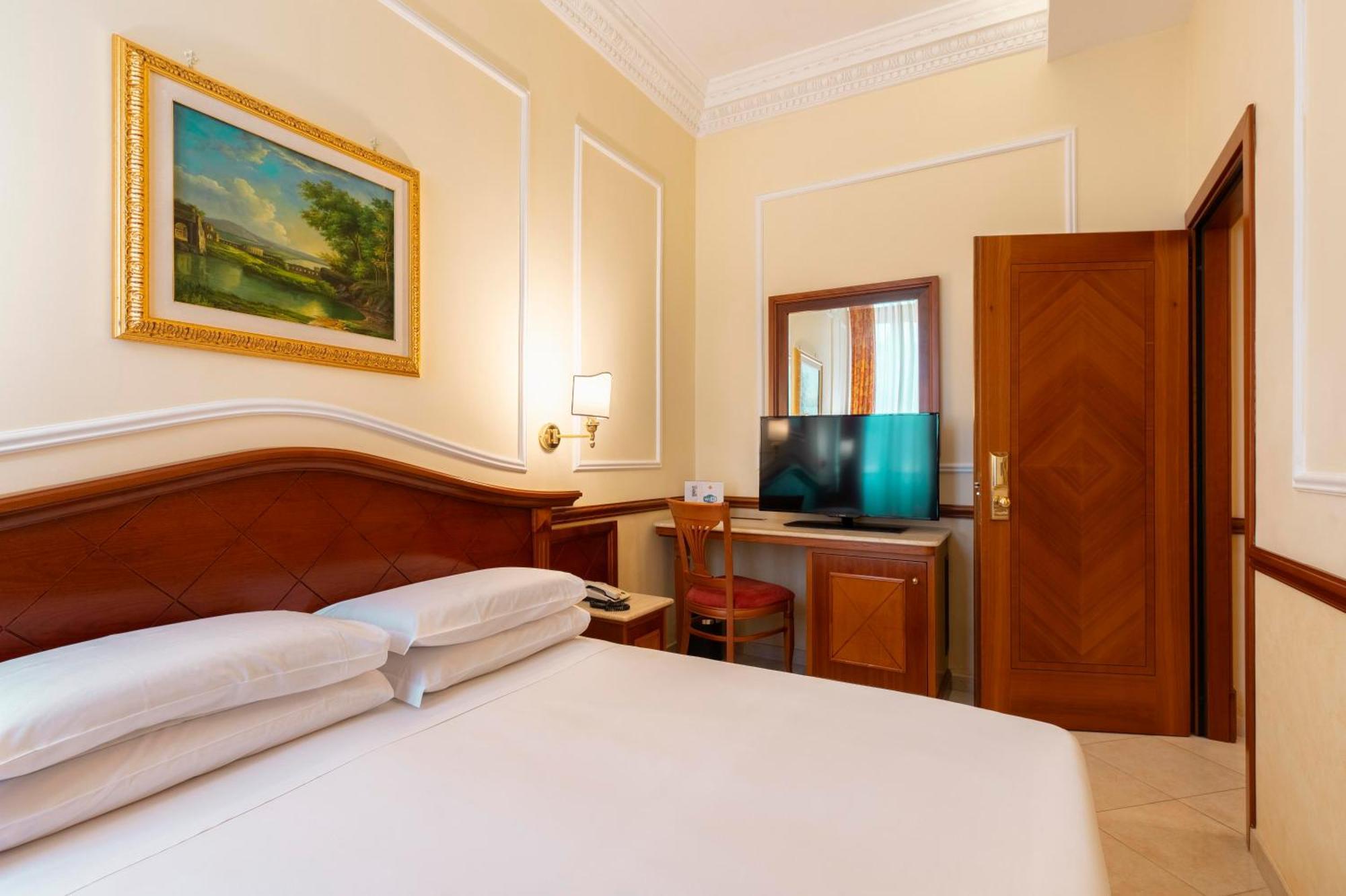 Hiberia Hotel