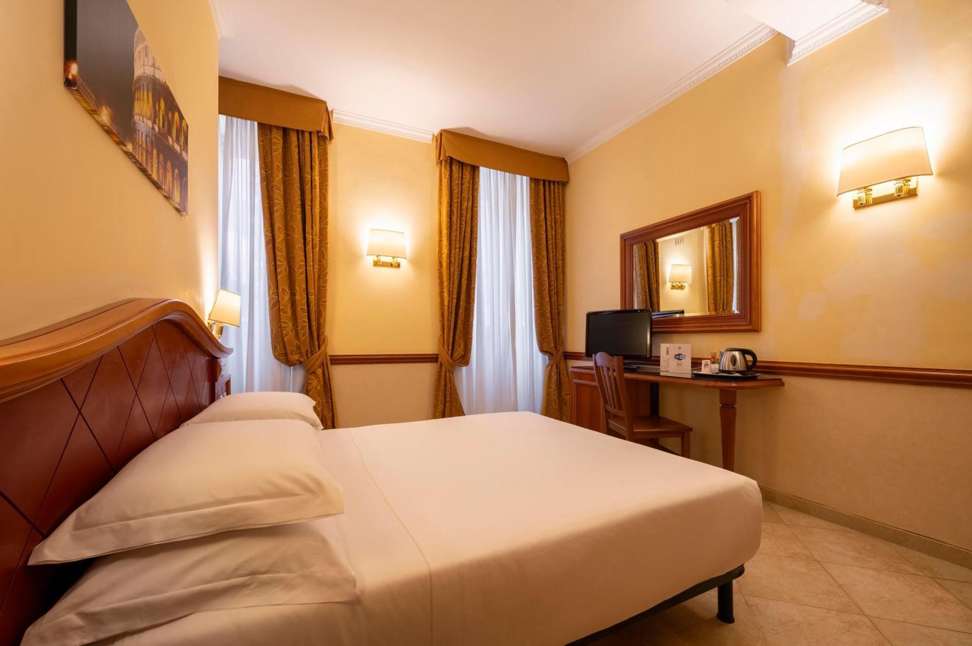Hiberia Hotel 3*